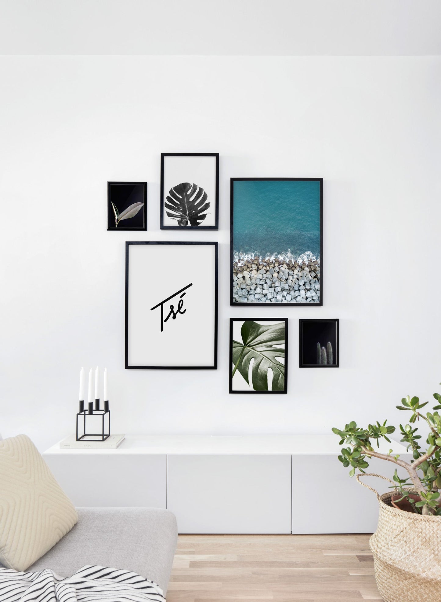 Stones, Poster