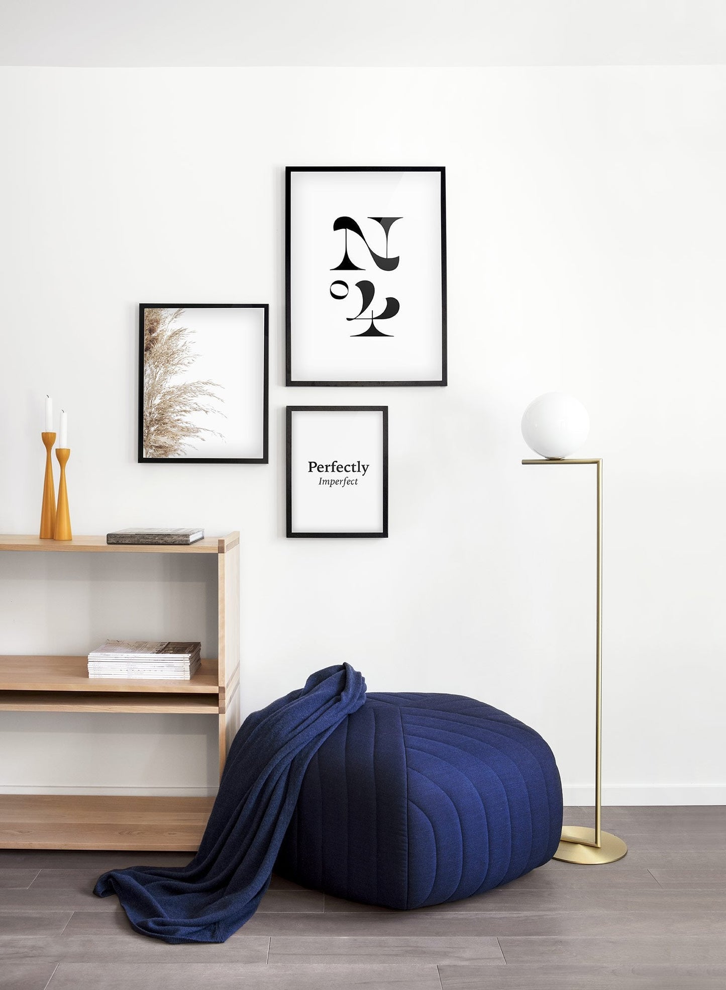 Numero Quatre, Poster